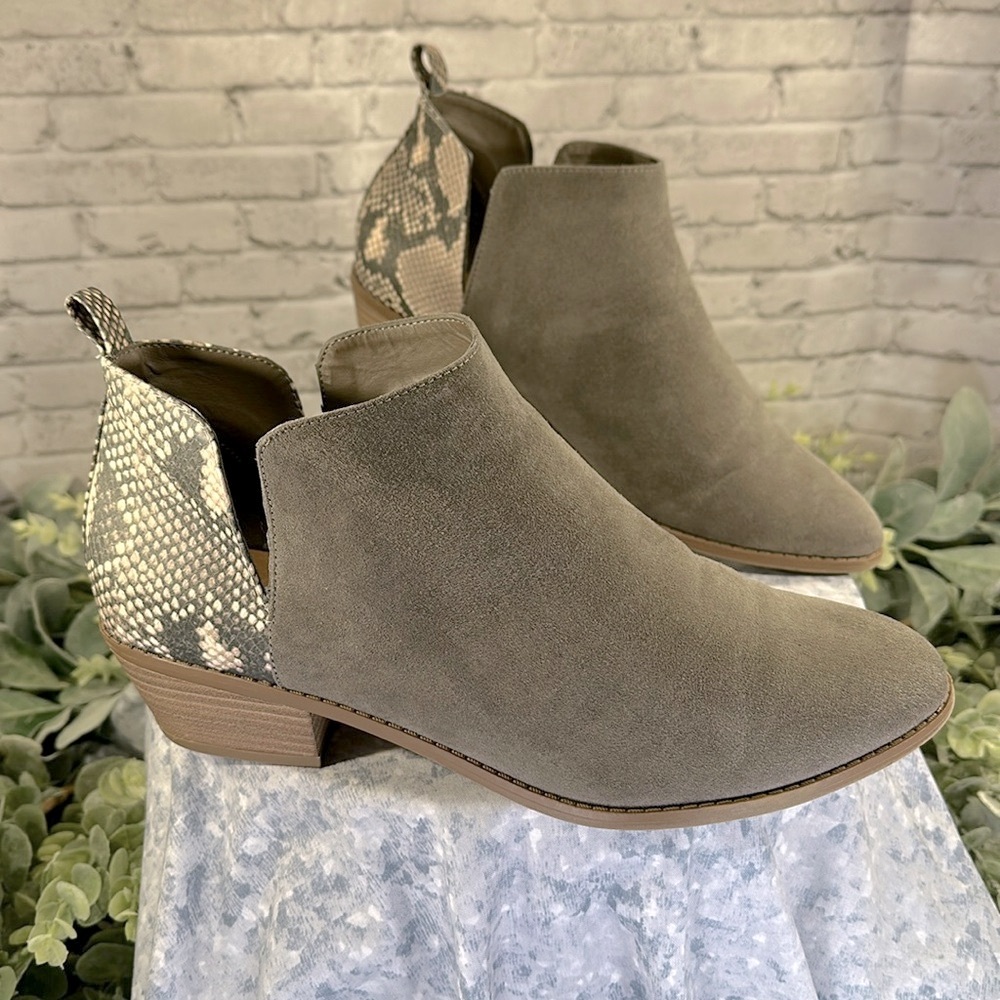 Lane Bryant Faux Suede Olive Snakeskin Western Styled Fashion Bootie WMS 11W💚EUC